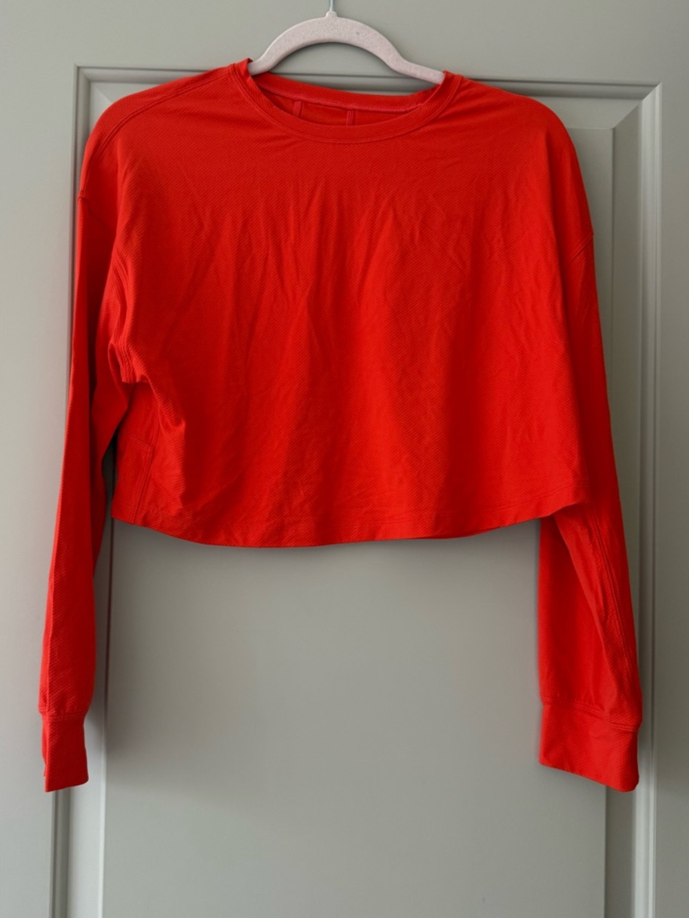 Lululemon Women’s Cropped Long-Sleeve Top in Bright Orange/Red